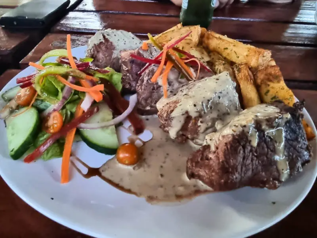 Imbabali Restaurant & Sports Bar is a haven of tranquillity in Magaliesburg.