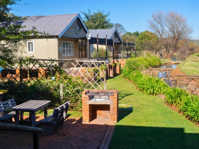 Cottage 1 braai brick oven