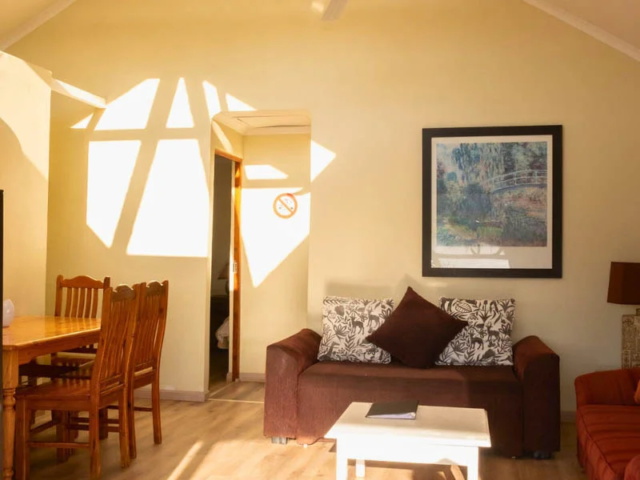 Cottage 2 dining and lounge
