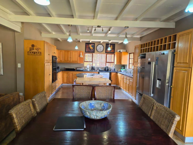 Grapevine House