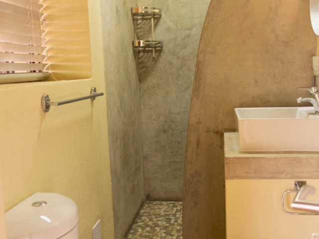 wild-olive-bathroom